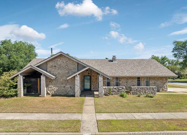 Property at 6505 E 47th St, Tulsa, OK 74145, 3 beds, 2 baths