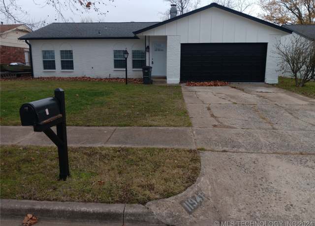 Property at 11946 E 37th Pl, Tulsa, OK 74146, 3 beds, 1.5 baths