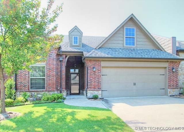 Property at 11020 E 83rd St S, Tulsa, OK 74133, 3 beds, 2 baths
