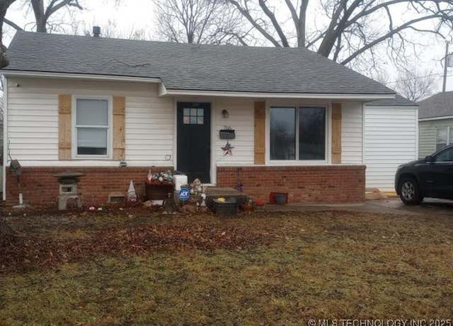 Property at 706 Coyne St, Miami, OK 74354, 3 beds, 2 baths