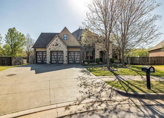 Property at 11280 S 72nd EastPlace, Bixby, OK 74008, 5 beds, 4.5 baths