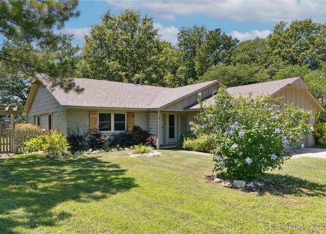 Property at 1800 N 26th St, Broken Arrow, OK 74014, 3 beds, 2 baths