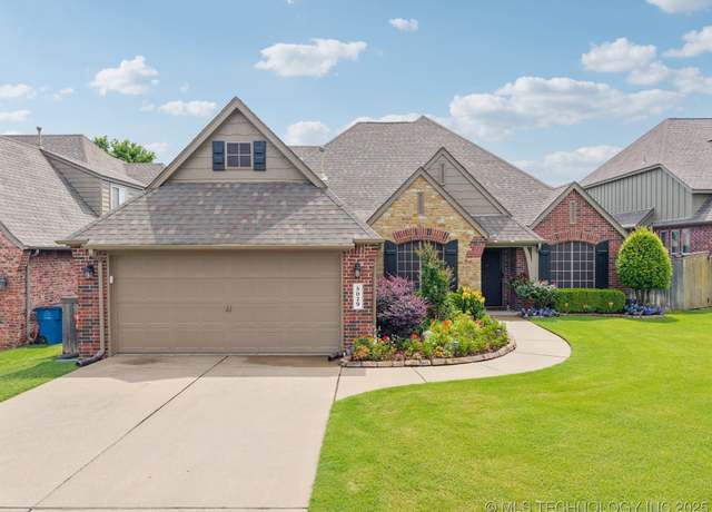 Property at 5029 S 168th EastAvenue, Tulsa, OK 74134, 3 beds, 3 baths