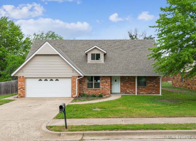 Property at 1907 Windstone Dr, Bartlesville, OK 74006, 4 beds, 2 baths