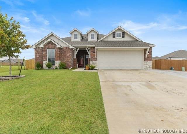 Property at 13010 E 124th Ct N, Owasso, OK 74021, 4 beds, 2.5 baths