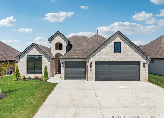 Property at 23191 E 107th St, Broken Arrow, OK 74014, 3 beds, 2 baths