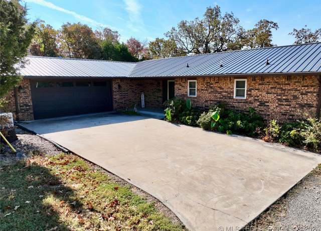 Property at 1082 Gaines Creek Loop, Eufaula, OK 74432, 2 beds, 2 baths