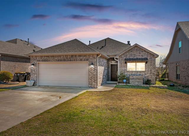 Property at 26882 E 143rd St S, Coweta, OK 74429, 3 beds, 2 baths