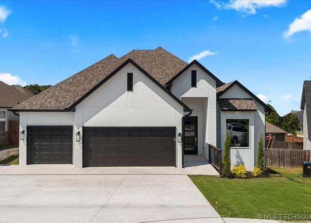 Property at 308 E Seattle St, Broken Arrow, OK 74012, 3 beds, 2 baths