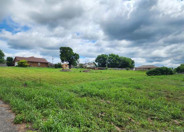 Property at 14880 N Houston St, Tahlequah, OK 74464