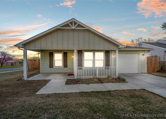 Property at 1713 N Oswego Pl, Tulsa, OK 74115, 3 beds, 2 baths