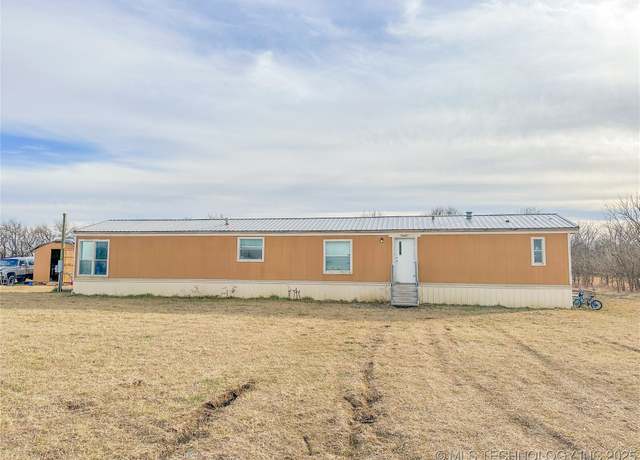 Property at 162 Hawks Rd, Pryor, OK 74361, 3 beds, 2 baths