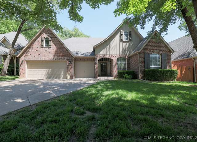 Property at 9041 E 117th St S, Bixby, OK 74008, 3 beds, 2.5 baths