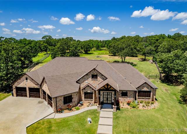 Property at 13380 S Garrett St, Sapulpa, OK 74066, 4 beds, 4.5 baths