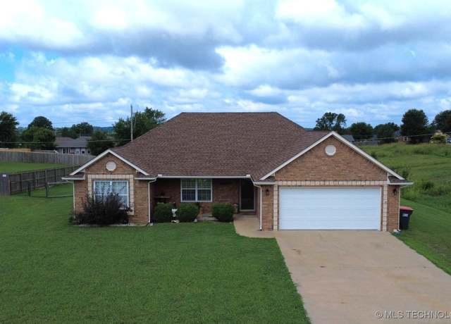 Property at 14899 N Trent St, Tahlequah, OK 74464, 3 beds, 2 baths
