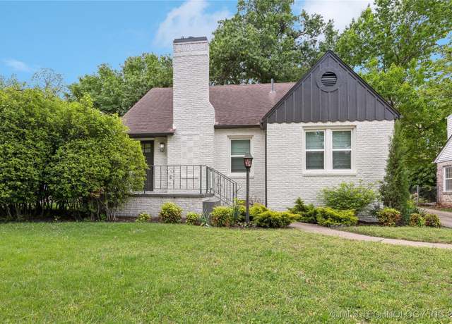 Property at 2514 E 18th St, Tulsa, OK 74104, 3 beds, 2 baths