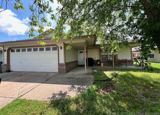 Property at 24922 S Heartwood Dr, Claremore, OK 74019, 3 beds, 2 baths
