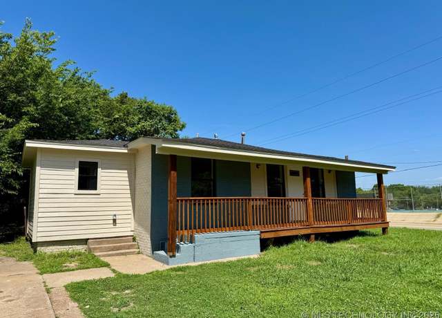 Property at 2020 N Madison Pl, Tulsa, OK 74106, 3 beds, 2 baths