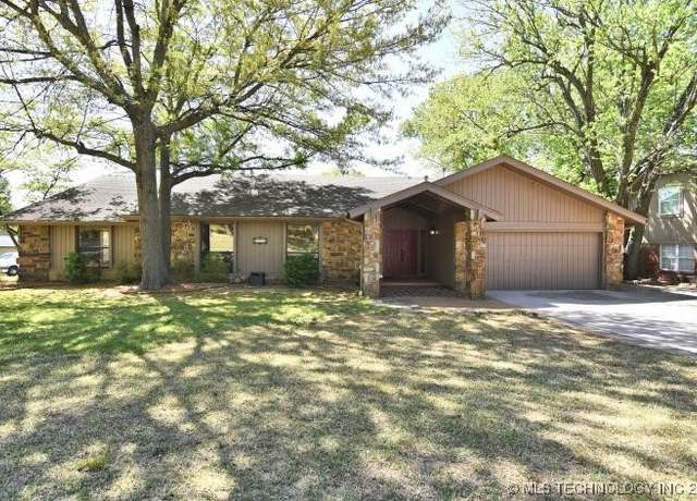 Property at 4330 E 79th Pl, Tulsa, OK 74136, 4 beds, 3.5 baths