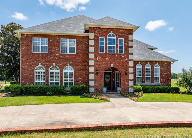 Property at 1599 Cardinal Rd, Lone Grove, OK 73443, 4 beds, 3.5 baths