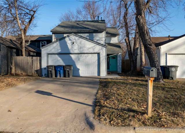 Property at 1527 E 67th Ct, Tulsa, OK 74136, 3 beds, 2.5 baths