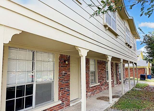 Property at 9914 22nd Pl, Tulsa, OK 74133, 3 beds, 2.5 baths