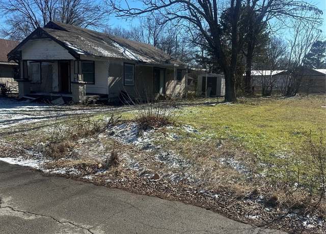 Property at 1230 W 6th St, Okmulgee, OK 74447, 2 beds, 1 bath