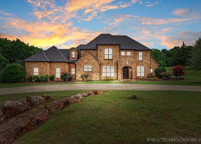 Property at 3892 Folsom Rd, Durant, OK 74701, 4 beds, 4.5 baths