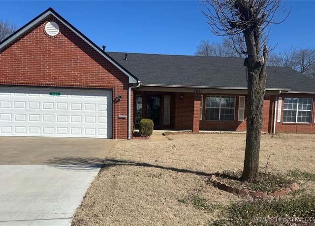 Property at 1601 N Detroit Ave, Tulsa, OK 74106, 3 beds, 2 baths