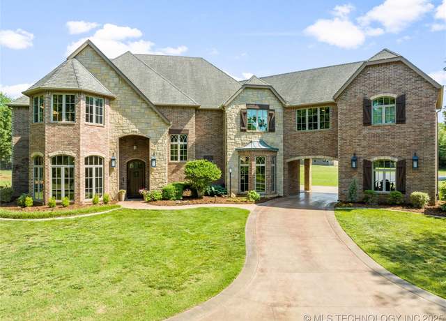 Property at 1211 N Cimarron Hl, Stillwater, OK 74075, 6 beds, 4.5 baths