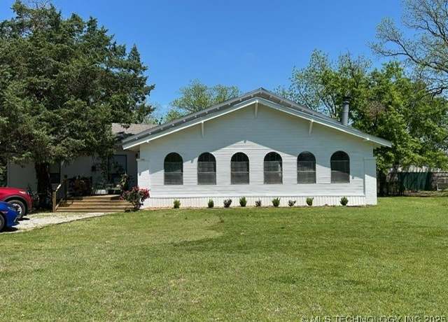 Property at 804 W Taliaferro, Madill, OK 73446, 4 beds, 2 baths