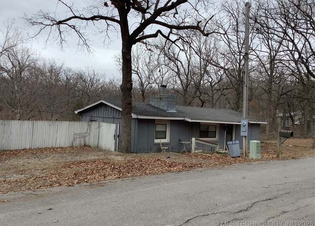 Property at 9663 Dogwood St, Claremore, OK 74017, 2 beds, 1 bath