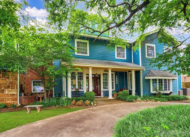 Property at 1224 Garner Ave, Tahlequah, OK 74464, 5 beds, 5.5 baths
