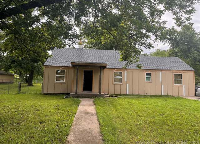 Property at 119 N Gray St, Chouteau, OK 74337, 3 beds, 1 bath