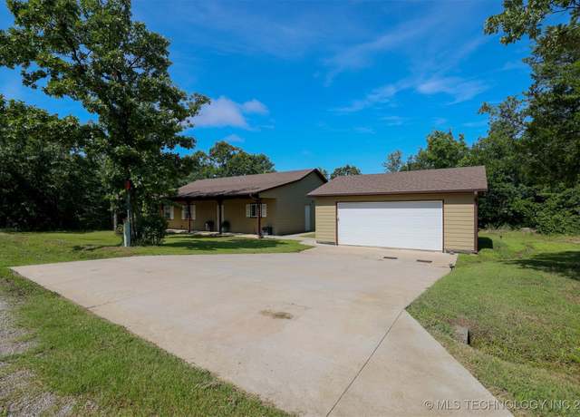 Property at 107 Maple Cir, Sand Springs, OK 74063, 3 beds, 2 baths