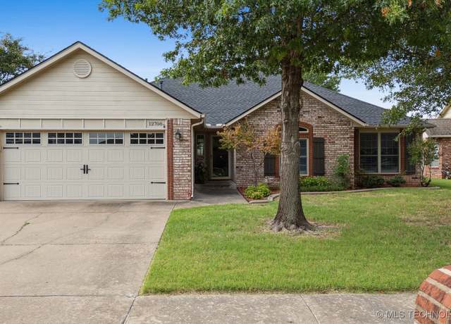 Property at 12708 E 78th St, Owasso, OK 74055, 3 beds, 2 baths