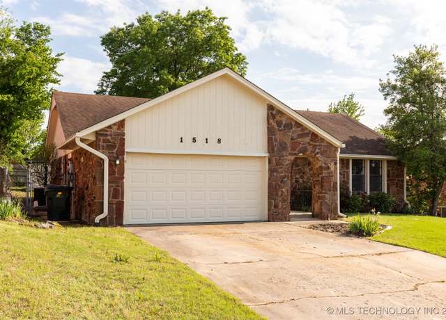 Property at 1518 Melissa Cir, Sapulpa, OK 74066, 3 beds, 2 baths
