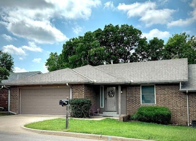 Property at 2813 Edgewood Ave, Bartlesville, OK 74006, 2 beds, 2 baths