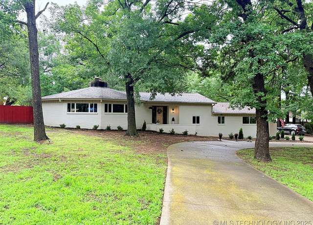 Property at 2232 Gershwin Dr, Durant, OK 74701, 3 beds, 2 baths