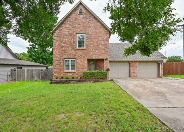 Property at 5140 S 34th WestAvenue, Tulsa, OK 74107, 4 beds, 2.5 baths