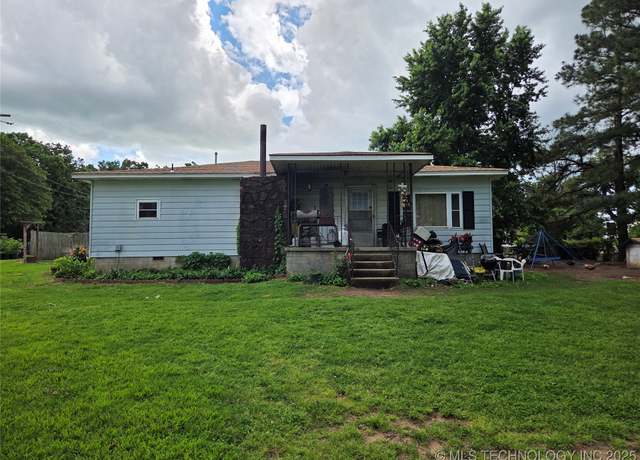 Property at 35530 W 261st St, Bristow, OK 74010, 3 beds, 1.5 baths