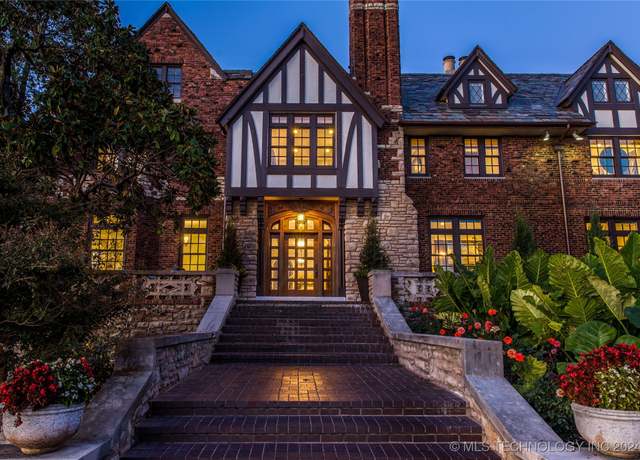 Property at 1414 S Galveston Ave, Tulsa, OK 74127, 7 beds, 8.5 baths