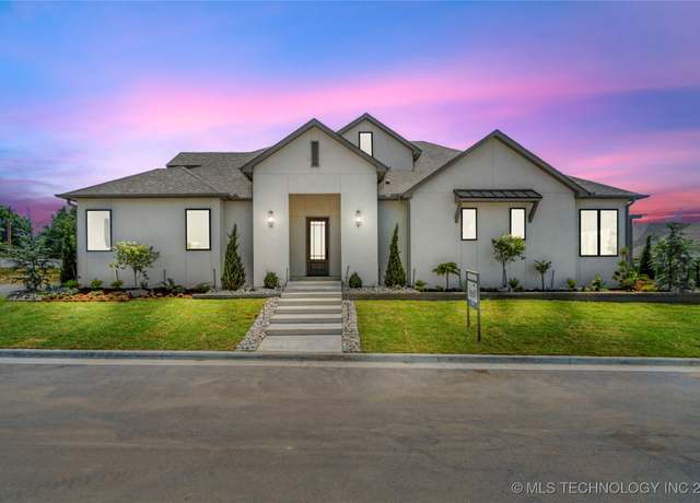 Property at 7221 E Norman St, Broken Arrow, OK 74014, 2 beds, 2 baths