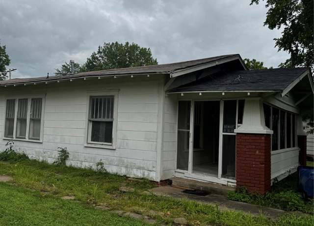 Property at 518 S Wood Ave, Hominy, OK 74035, 3 beds, 1 bath