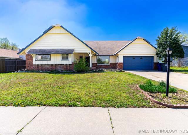 Property at 9012 E 37th St, Tulsa, OK 74145, 3 beds, 2 baths