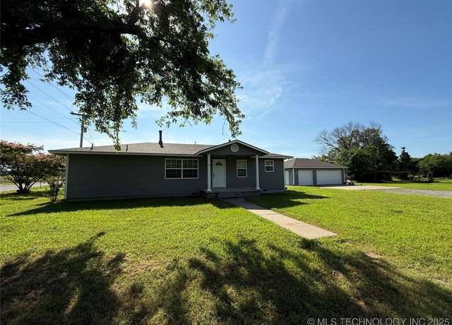 Property at 1711 N County Line Rd E, Fort Gibson, OK 74434, 3 beds, 2 baths