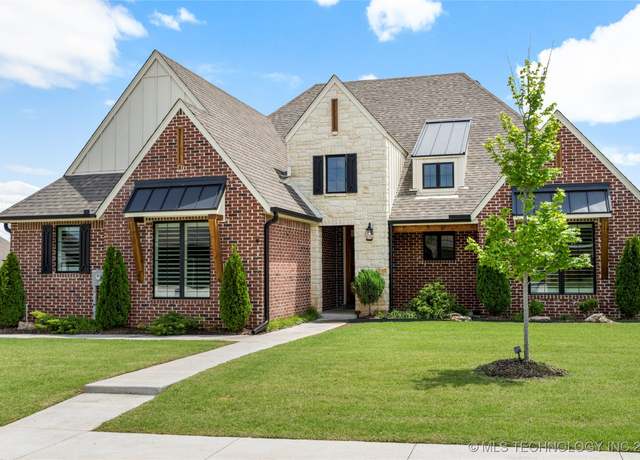 Property at 2978 E 146th St S, Bixby, OK 74008, 4 beds, 3.5 baths