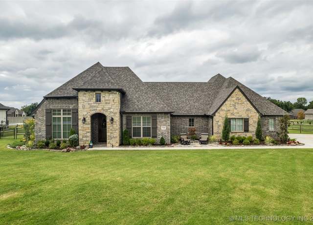 Property at 5768 S 255th EastAvenue, Broken Arrow, OK 74014, 4 beds, 2.5 baths
