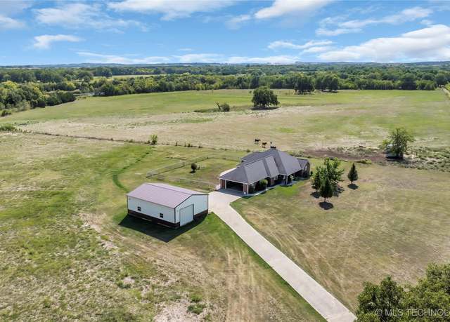 Property at 35402 Highway 7, Davis, OK 73030, 3 beds, 2 baths