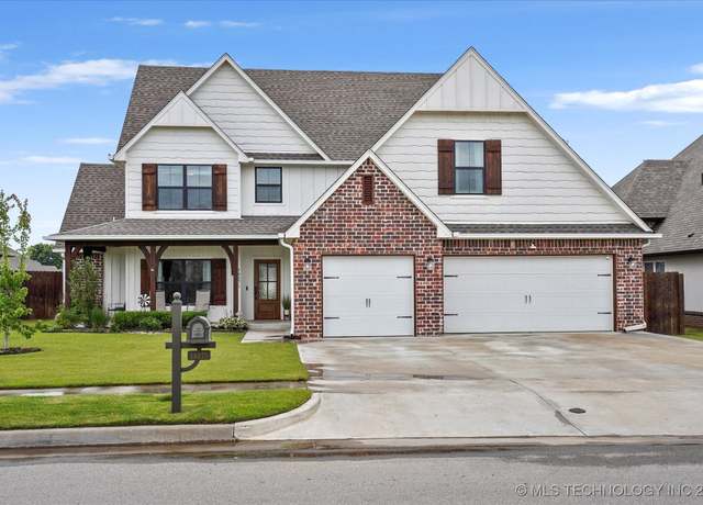Property at 14271 S College Ave, Bixby, OK 74008, 4 beds, 3 baths